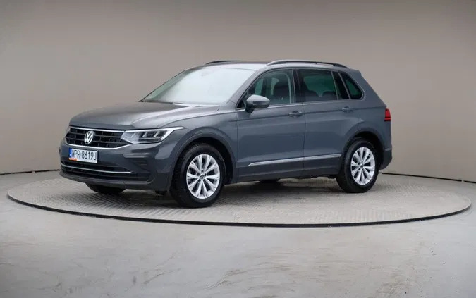 volkswagen Volkswagen Tiguan cena 121799 przebieg: 35332, rok produkcji 2022 z Frombork